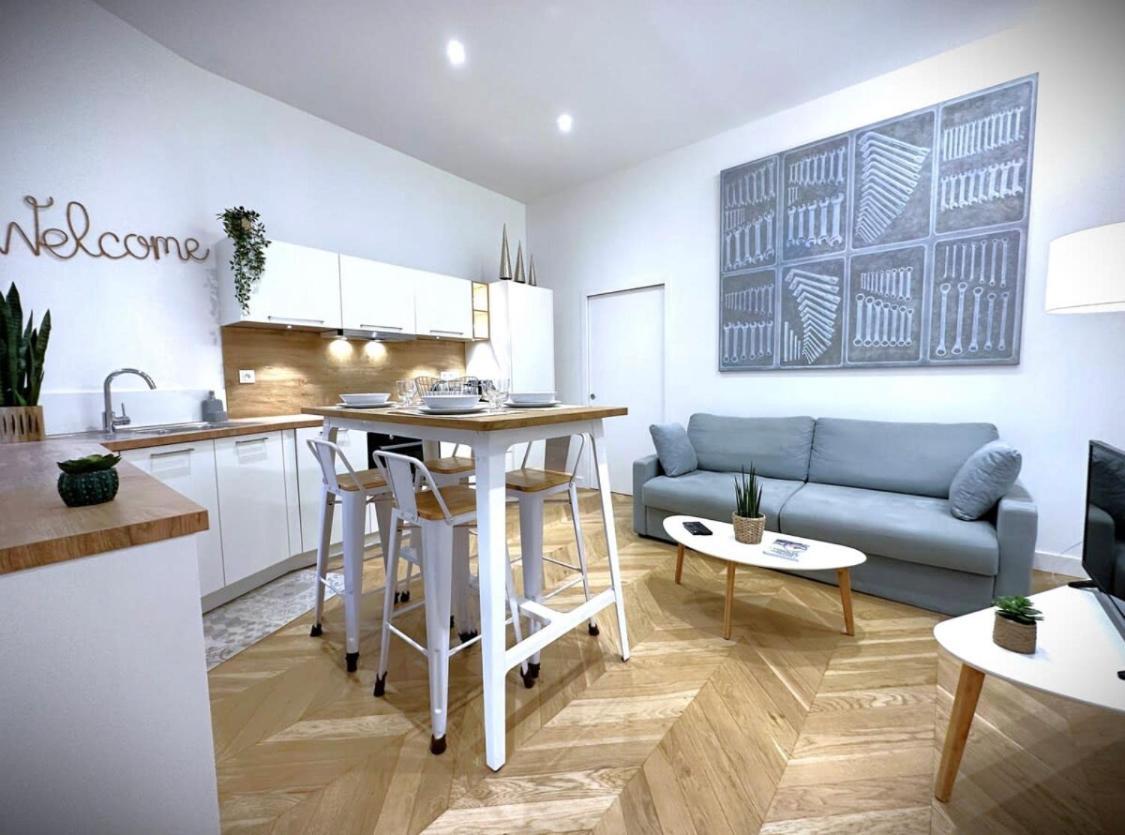 Hypercentre Appart 2 A 4 Pers, Calme & Cosy Avec Terrasse Privee Nantes Exterior photo